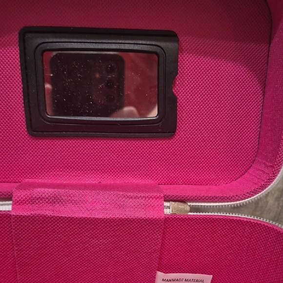 Paris Themed Makeup Case - Picture 5 of 7